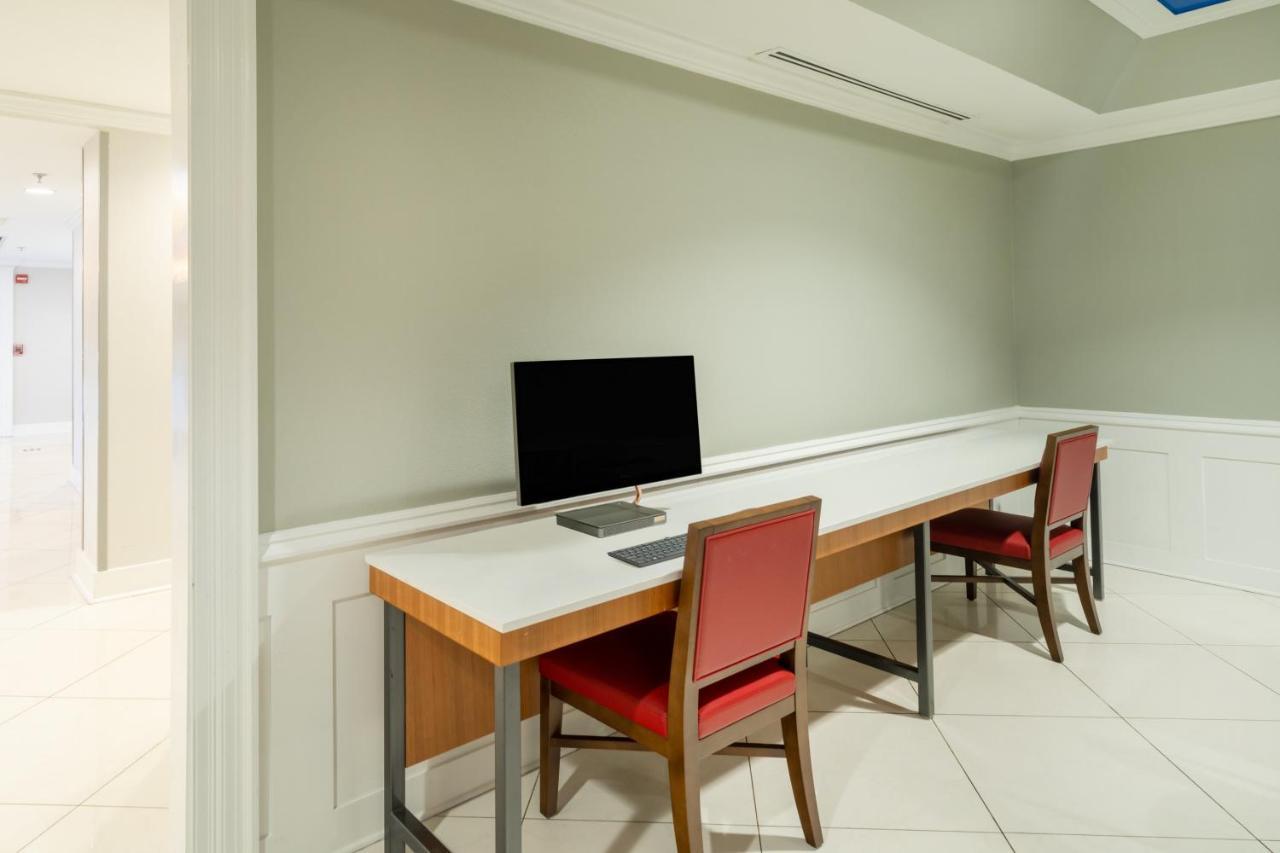 Holiday Inn Express Hotel & Suites-Magee, An Ihg Hotel Extérieur photo