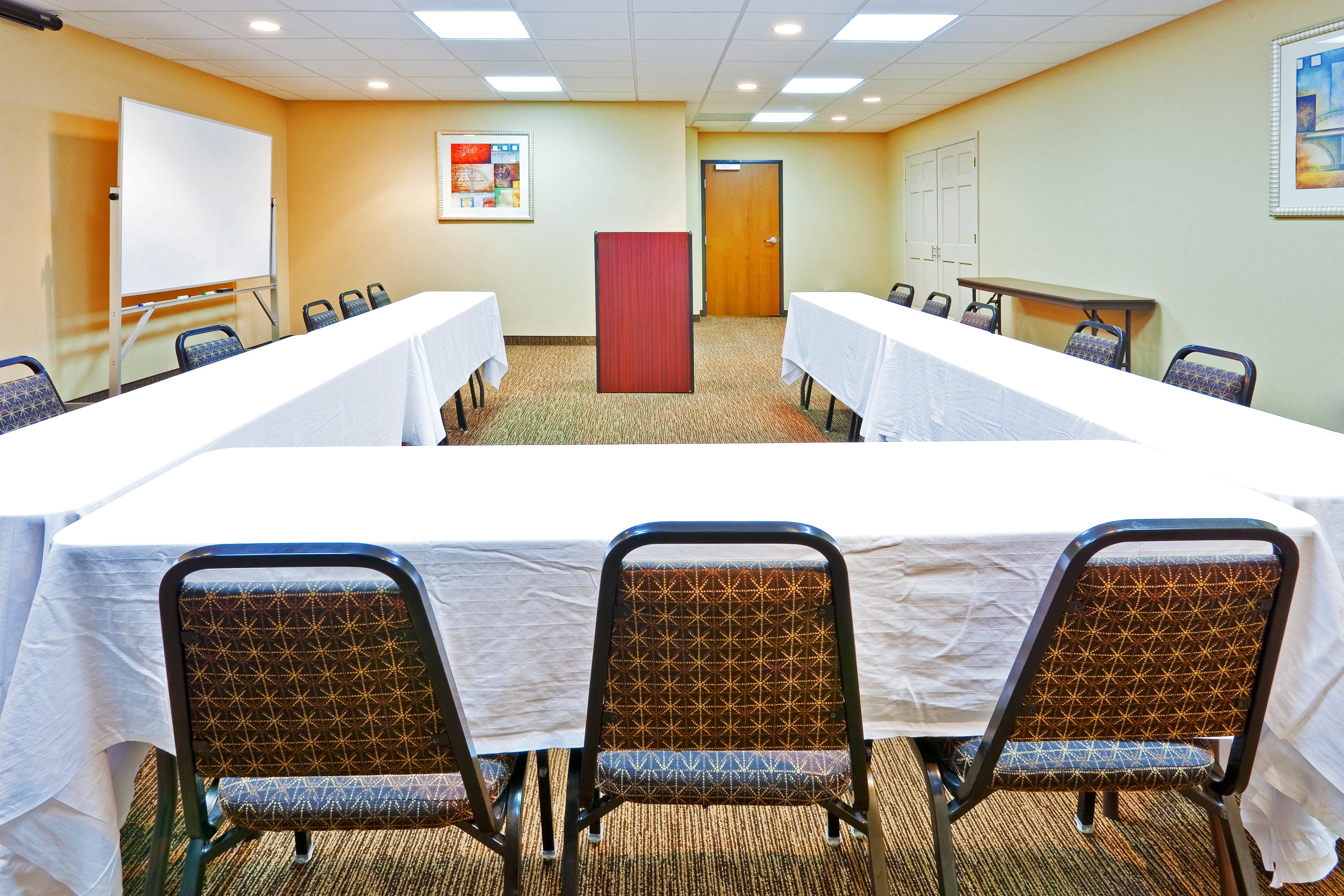 Holiday Inn Express Hotel & Suites-Magee, An Ihg Hotel Extérieur photo